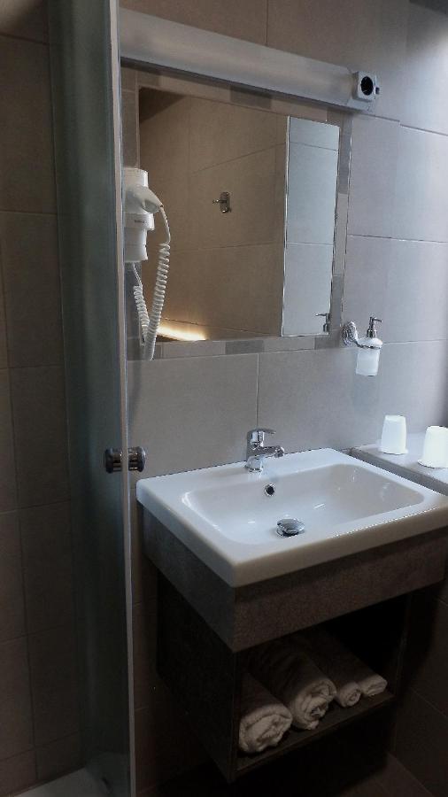 Caesar Panzio Hotel Pápa Екстериор снимка